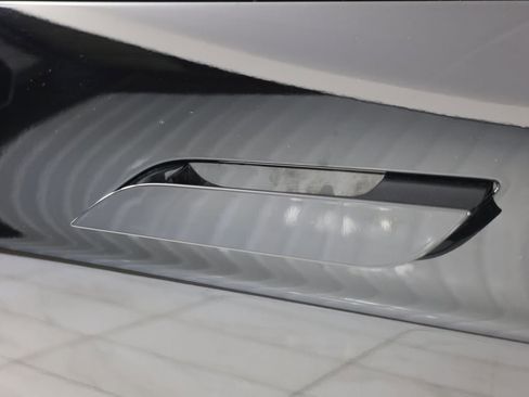 Used 2021 Tesla Model S Plaid AWD/4WD image 20