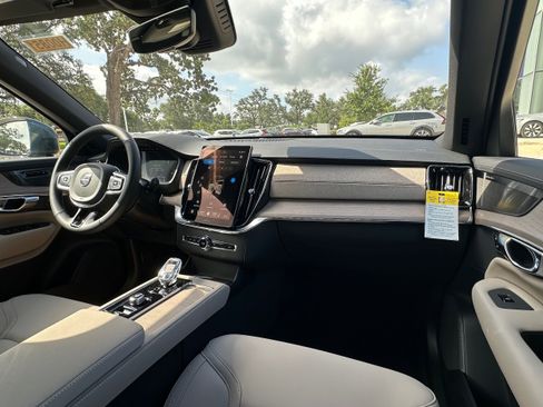 Used 2026 Volvo XC90 B6 Plus w/ Protection Package Premier image 12