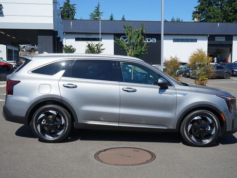 Used 2025 Kia Sorento SX Prestige AWD/4WD image 2