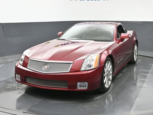 Used 2007 Cadillac XLR V RWD image 19