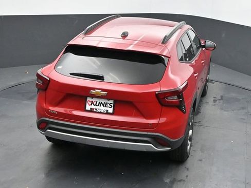 New 2026 Chevrolet Trax LT w/ Driver Confidence Package FWD image 40