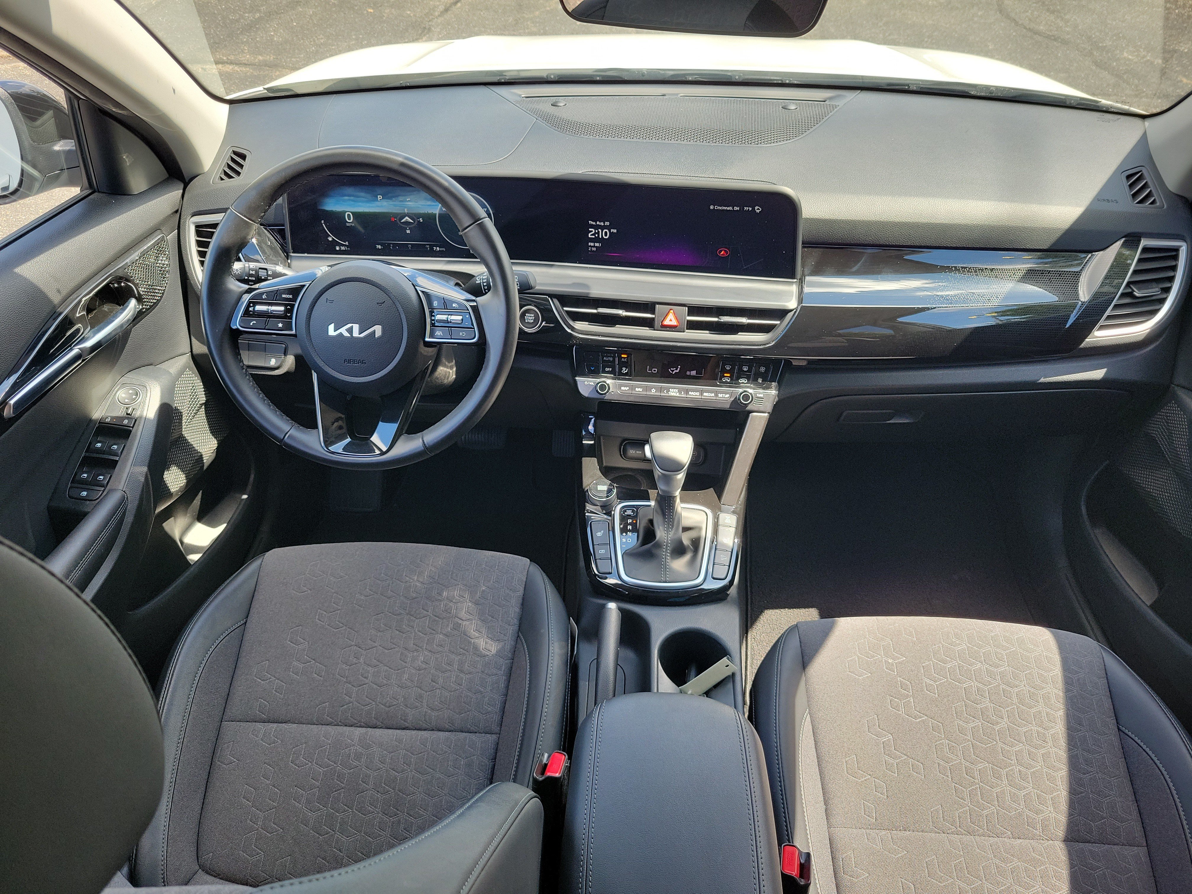 Used 2024 Kia Seltos X-Line AWD/4WD image 10