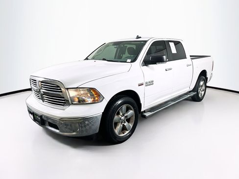 Used 2018 RAM 1500 Big Horn AWD/4WD image 3