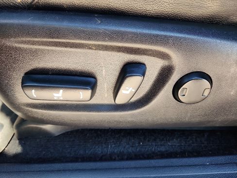 Used 2013 Toyota 4Runner Limited image 13