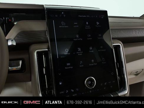 New 2026 GMC Yukon Denali w/ Sun & Power Step Package AWD/4WD image 13