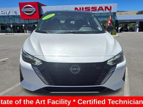 Certified 2024 Nissan Sentra SR FWD image 8