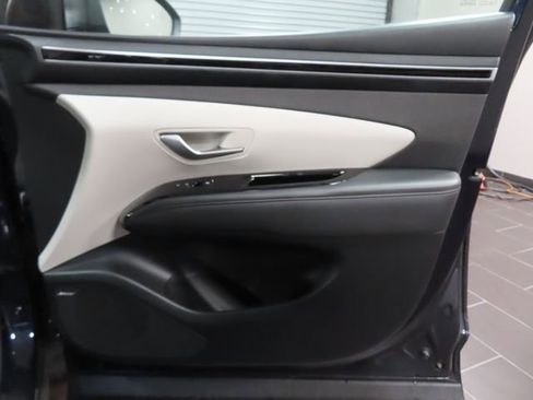 Used 2023 Hyundai Tucson Limited FWD image 13