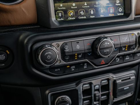 Used 2021 Jeep Wrangler Unlimited Rubicon image 70