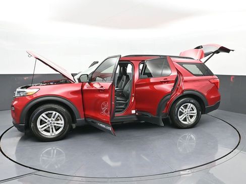 Used 2024 Ford Explorer XLT w/ Equipment Group 202A image 47