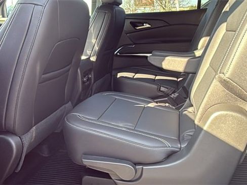 New 2026 Chevrolet Traverse LT w/ Driver Confidence Package image 23