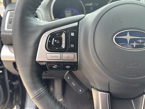 Used 2017 Subaru Outback 2.5i Touring AWD/4WD image 19