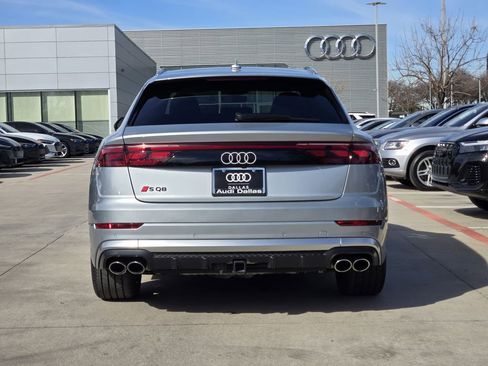 Used 2024 Audi SQ8 Prestige image 9