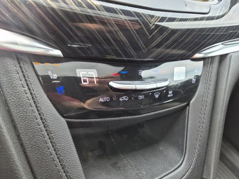 Used 2024 Cadillac XT6 Premium Luxury w/ LPO, Floor Liner Package AWD/4WD image 21