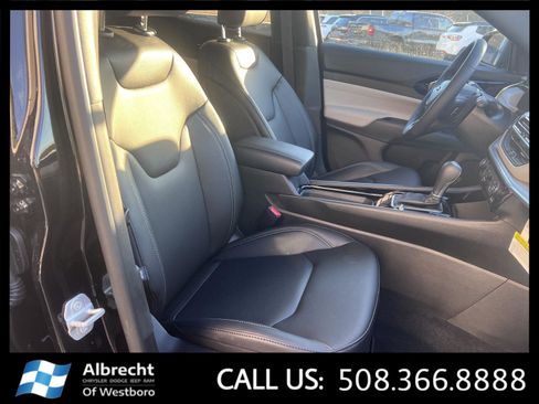 New 2026 Jeep Compass Limited image 16