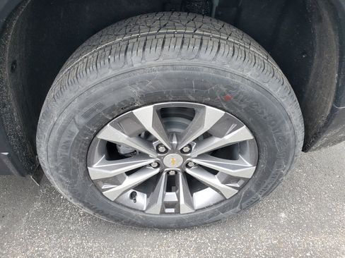 New 2026 Chevrolet Equinox LT w/ Convenience Package II FWD image 25