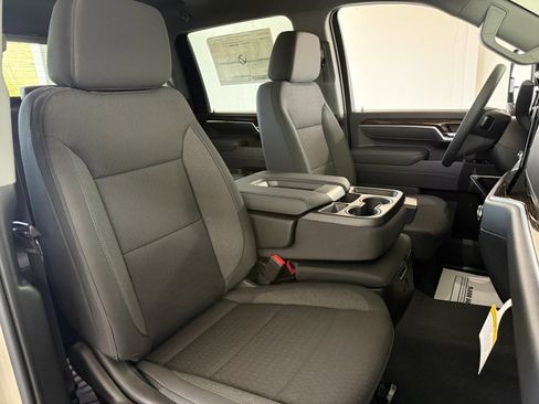 New 2026 GMC Sierra 3500 SLE image 38