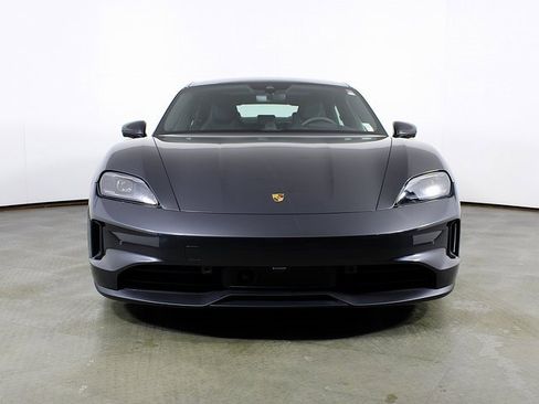 New 2025 Porsche Taycan image 10