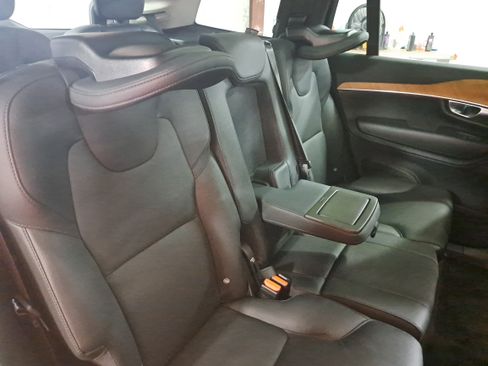 Used 2023 Volvo XC90 B6 Plus w/ Protection Package Premier AWD/4WD image 12