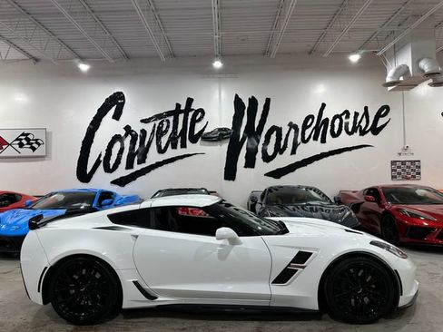 Used 2018 Chevrolet Corvette Grand Sport image 9