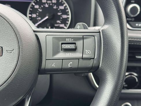 Used 2023 Nissan Rogue S AWD/4WD image 26