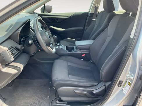 Used 2021 Subaru Outback AWD/4WD image 10