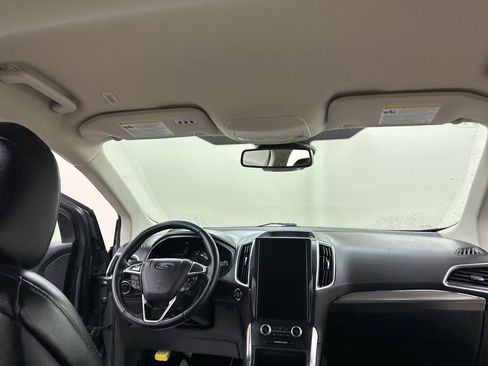 Used 2024 Ford Edge Titanium image 22