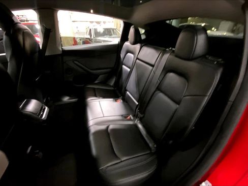 Used 2021 Tesla Model Y Long Range image 20