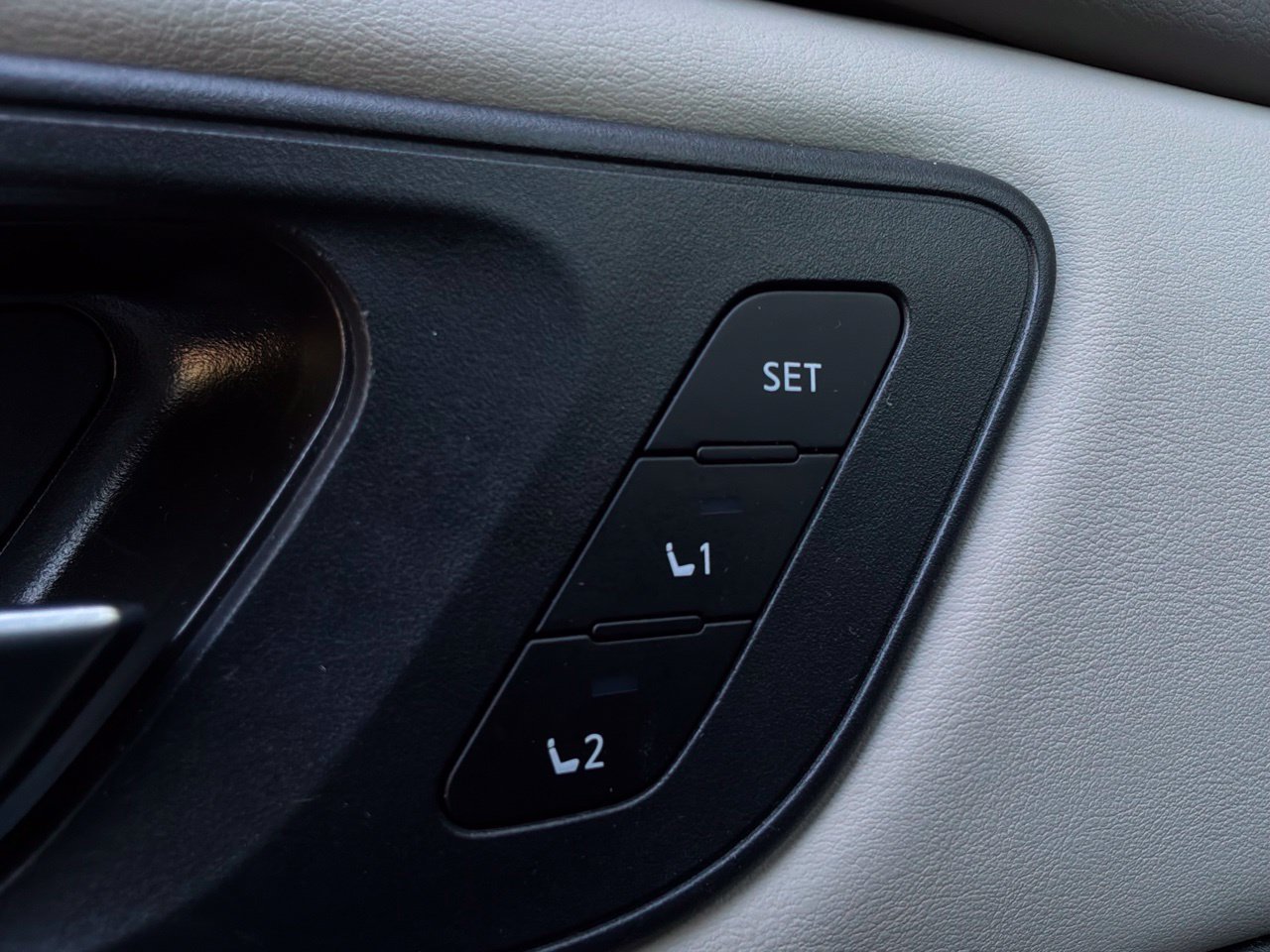 Used 2023 Nissan Rogue SL w/ SL Premium Package FWD image 25