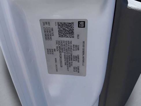 Used 2024 Chevrolet Express 2500 w/ Driver Convenience Package RWD image 28