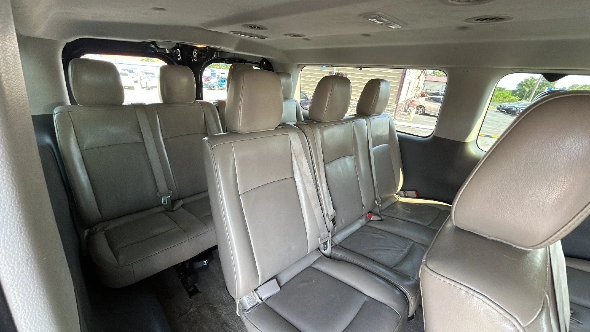 Used 2014 Nissan NV 3500 SL w/ Technology Package RWD image 22