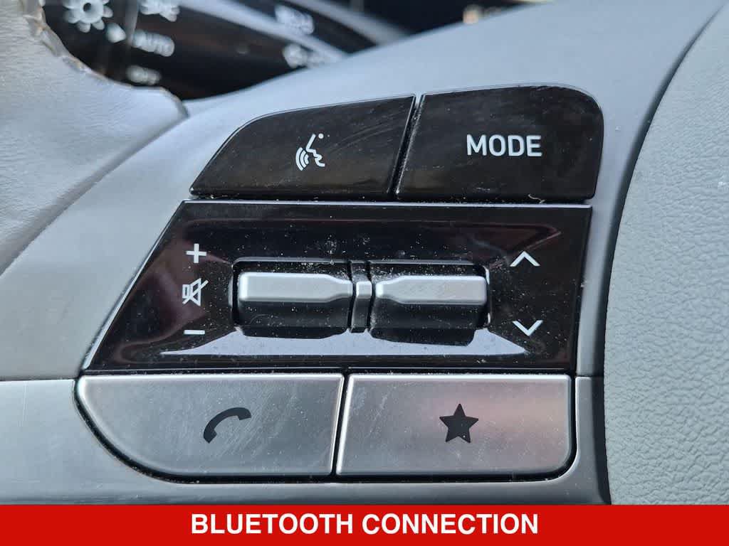 Used 2025 Hyundai Elantra SEL FWD image 23