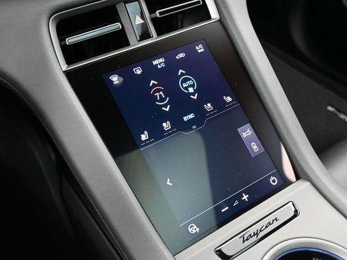New 2026 Porsche Taycan image 22