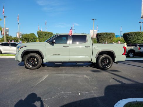 Used 2024 Toyota Tundra SR5 w/ SR5 Convenience Package RWD image 7