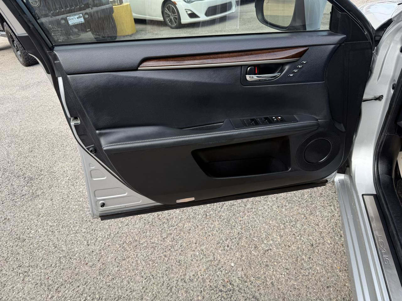Used 2014 Lexus ES 350 w/ Luxury Package FWD image 11