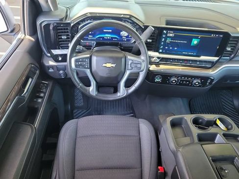 Used 2023 Chevrolet Silverado 1500 LT RWD image 7