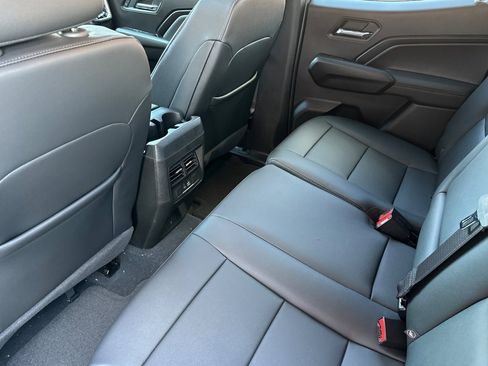 New 2025 GMC Canyon Elevation w/ Convenience Package image 12