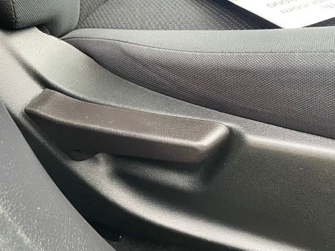 Used 2016 Subaru Impreza 2.0i AWD/4WD image 12