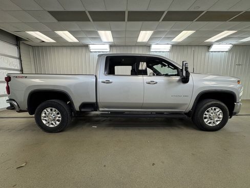 Used 2023 Chevrolet Silverado 2500 LTZ w/ LTZ Convenience Package image 5