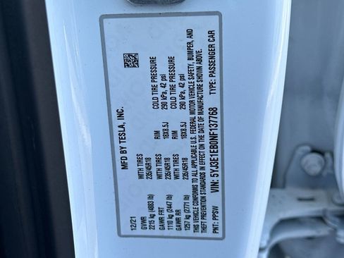 Used 2022 Tesla Model 3 Long Range image 29