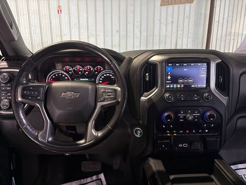 Used 2019 Chevrolet Silverado 1500 RST image 22