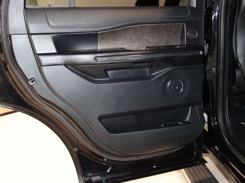Used 2020 Ford Expedition Limited AWD/4WD image 56