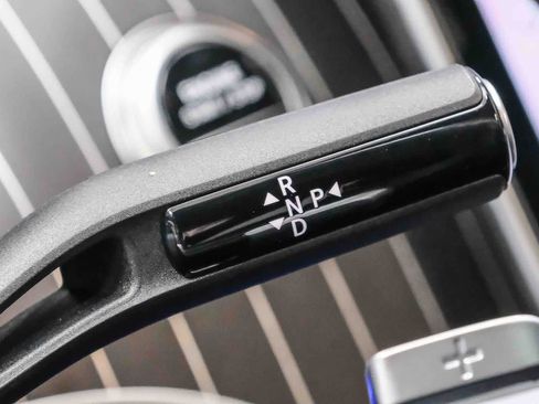 Certified 2025 Mercedes-Benz C 300 Sedan image 24