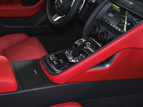 Used 2024 Jaguar F-TYPE R-Dynamic RWD image 53
