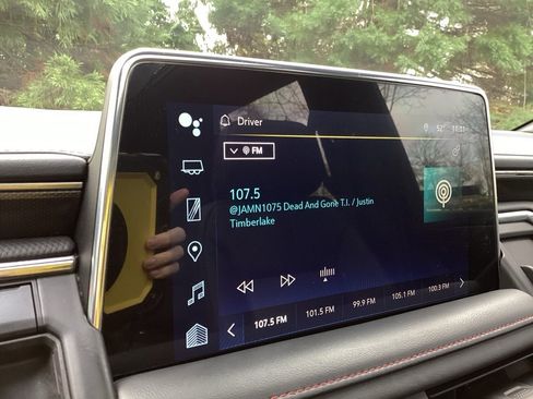 Used 2023 Chevrolet Tahoe RST image 11