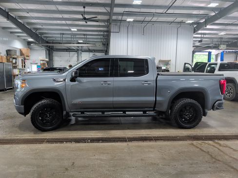 Used 2019 GMC Sierra 1500 AT4 w/ Technology Package AWD/4WD image 5