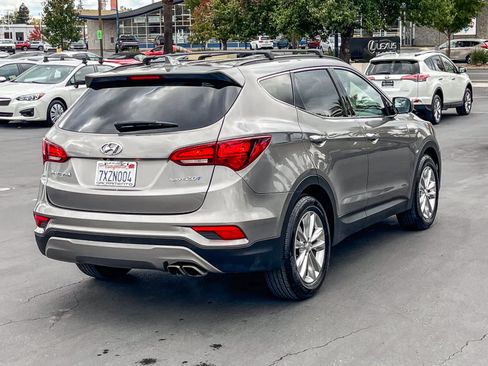 Used 2017 Hyundai Santa Fe Sport 2.0T image 4