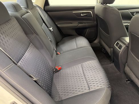 Used 2017 Nissan Altima 2.5 SV w/ Convenience Package FWD image 27