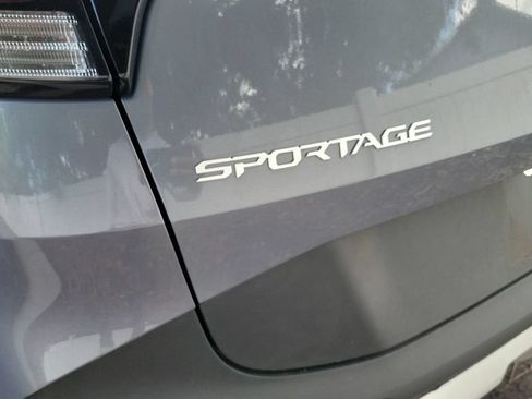 Used 2023 Kia Sportage EX FWD image 9