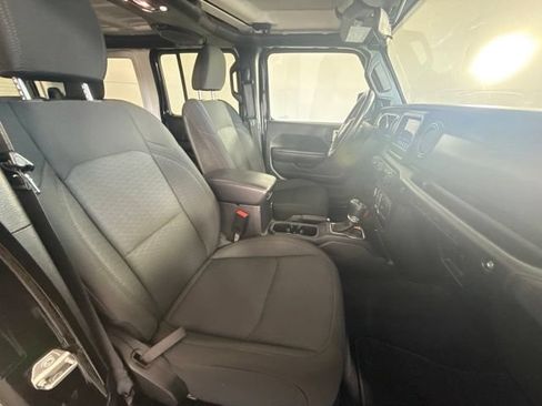 Used 2020 Jeep Wrangler Unlimited Sport S AWD/4WD image 34