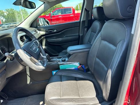Used 2017 GMC Acadia SLT AWD/4WD image 7